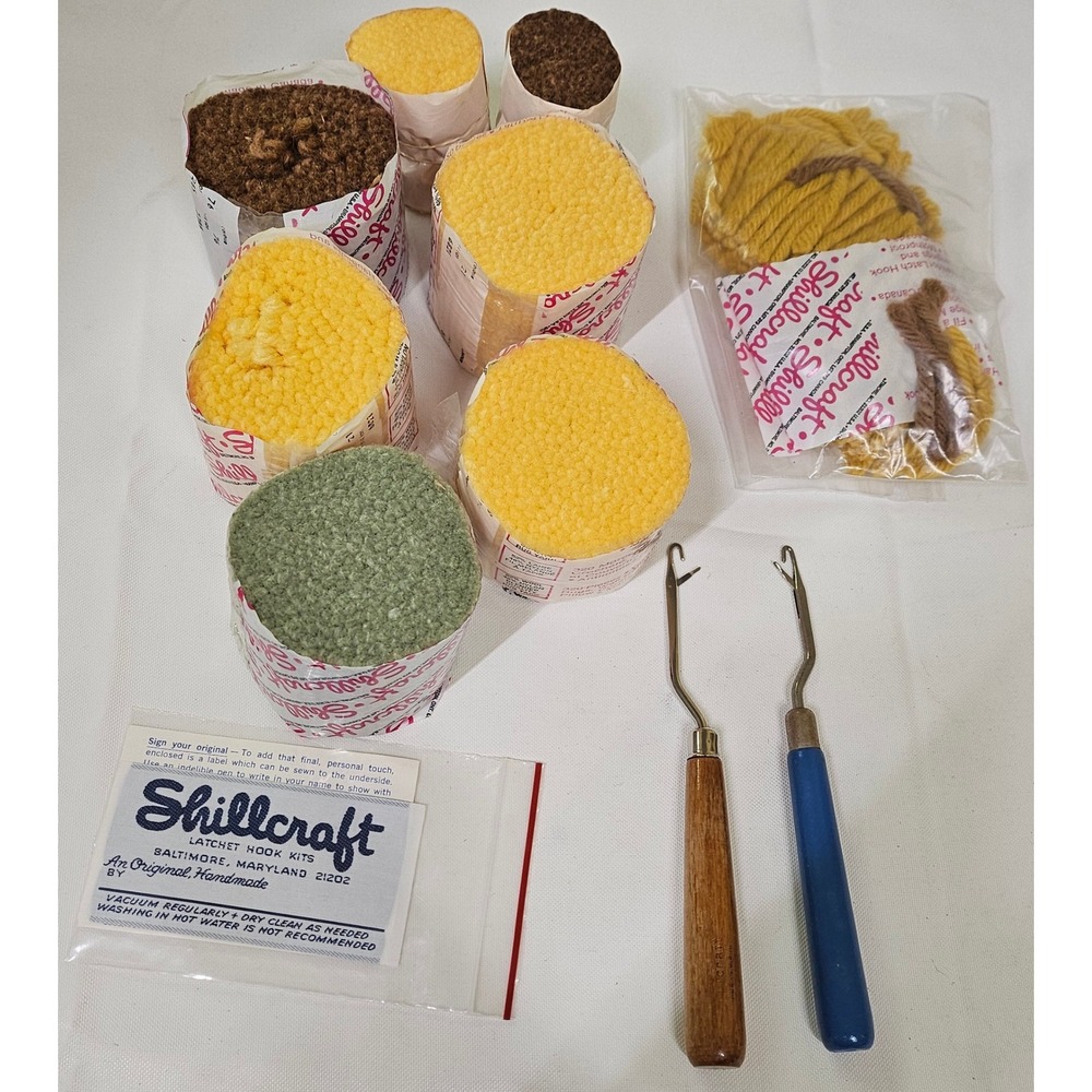 Vintage Shillcraft Latch Hook Rug‎ Yarn Set 7 Bundles Wool Blend & 2 Tools